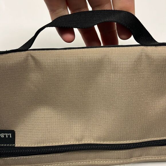 L. L. Bean Tan Unisex Single or Family Passport & Documents Organizer w/Handle - Picture 4 of 16